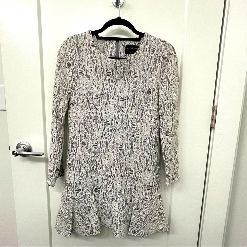 Gray and white lace pleated mini lock sleeve dress